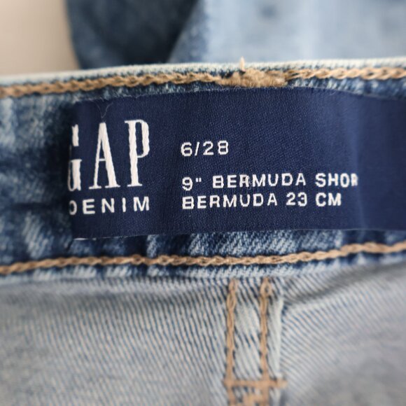 Gap Denim Shorts - 9" Bermuda Short - Medium Wash - Size 6/28 - Picture 11 of 11